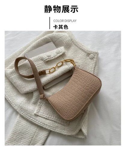New Popular Retro Gentle Temperament Small Square Bag Shoulder Portable Fashion Leisure Bag.