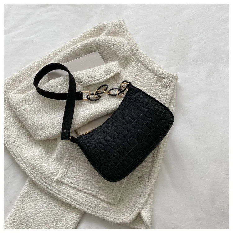New Popular Retro Gentle Temperament Small Square Bag Shoulder Portable Fashion Leisure Bag.