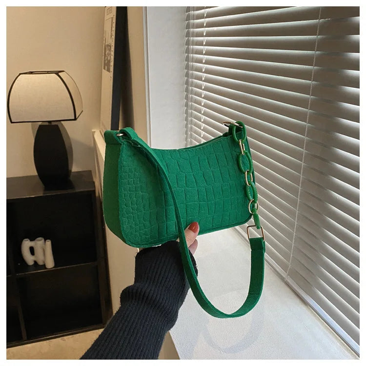 New Popular Retro Gentle Temperament Small Square Bag Shoulder Portable Fashion Leisure Bag.