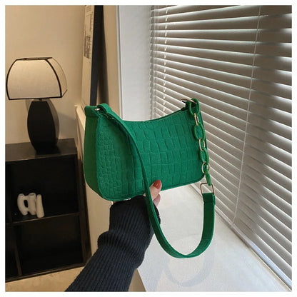 New Popular Retro Gentle Temperament Small Square Bag Shoulder Portable Fashion Leisure Bag.