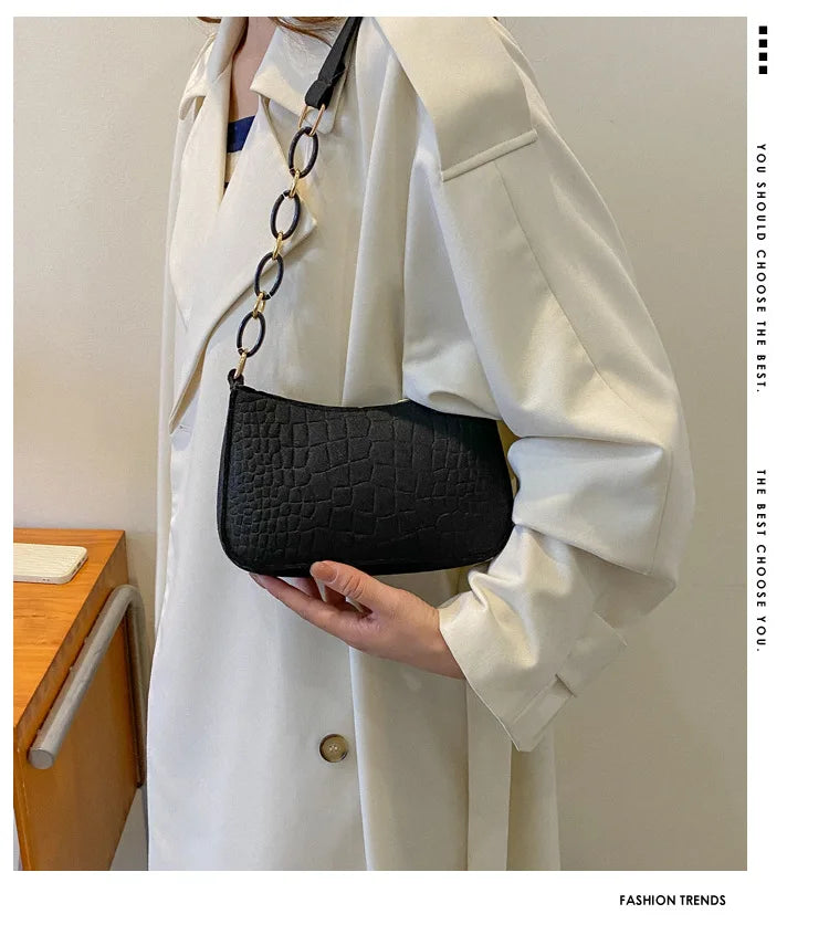 New Popular Retro Gentle Temperament Small Square Bag Shoulder Portable Fashion Leisure Bag.