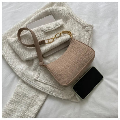 New Popular Retro Gentle Temperament Small Square Bag Shoulder Portable Fashion Leisure Bag.