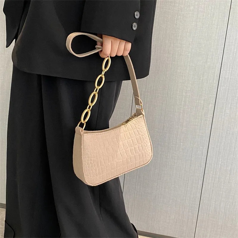 New Popular Retro Gentle Temperament Small Square Bag Shoulder Portable Fashion Leisure Bag.
