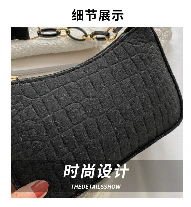 New Popular Retro Gentle Temperament Small Square Bag Shoulder Portable Fashion Leisure Bag.