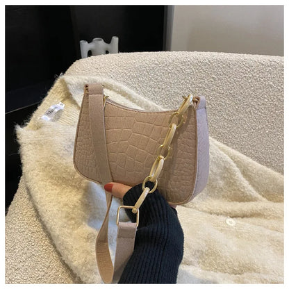 New Popular Retro Gentle Temperament Small Square Bag Shoulder Portable Fashion Leisure Bag.